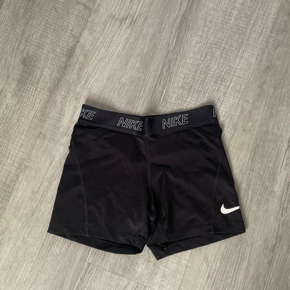 Nike Pro Shorts - Picture 2 of 3